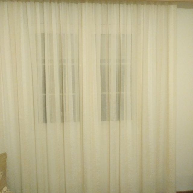 Devoré cortinas blancas